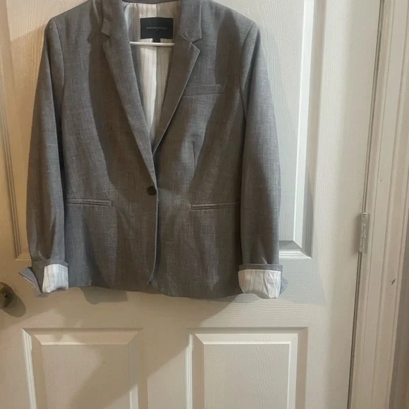 Banana Republic Light Gray Blazer - Picture 5 of 9